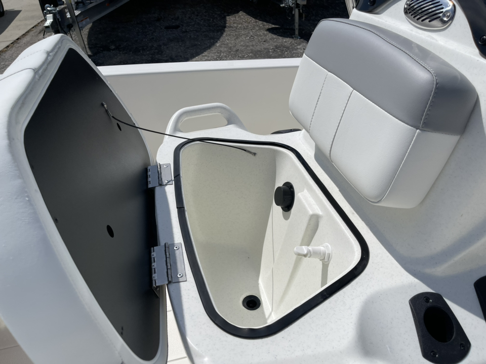 2024 Mako Pro Skiff 13 CC  14