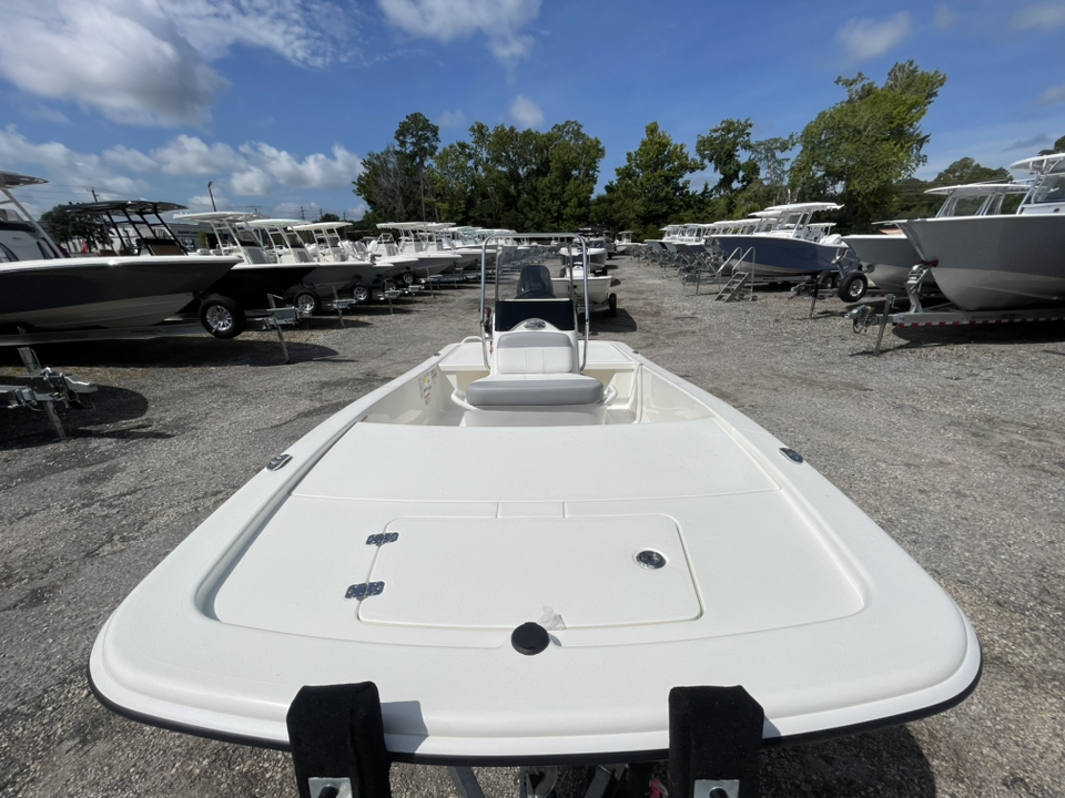 2024 Mako Pro Skiff 13 CC  20