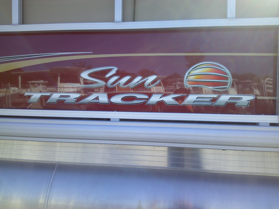 2025 Sun Tracker BASS BUGGY 18  7