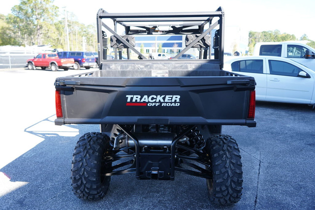 2023 TRACKER OFF ROAD 800 SX LE Crew 11