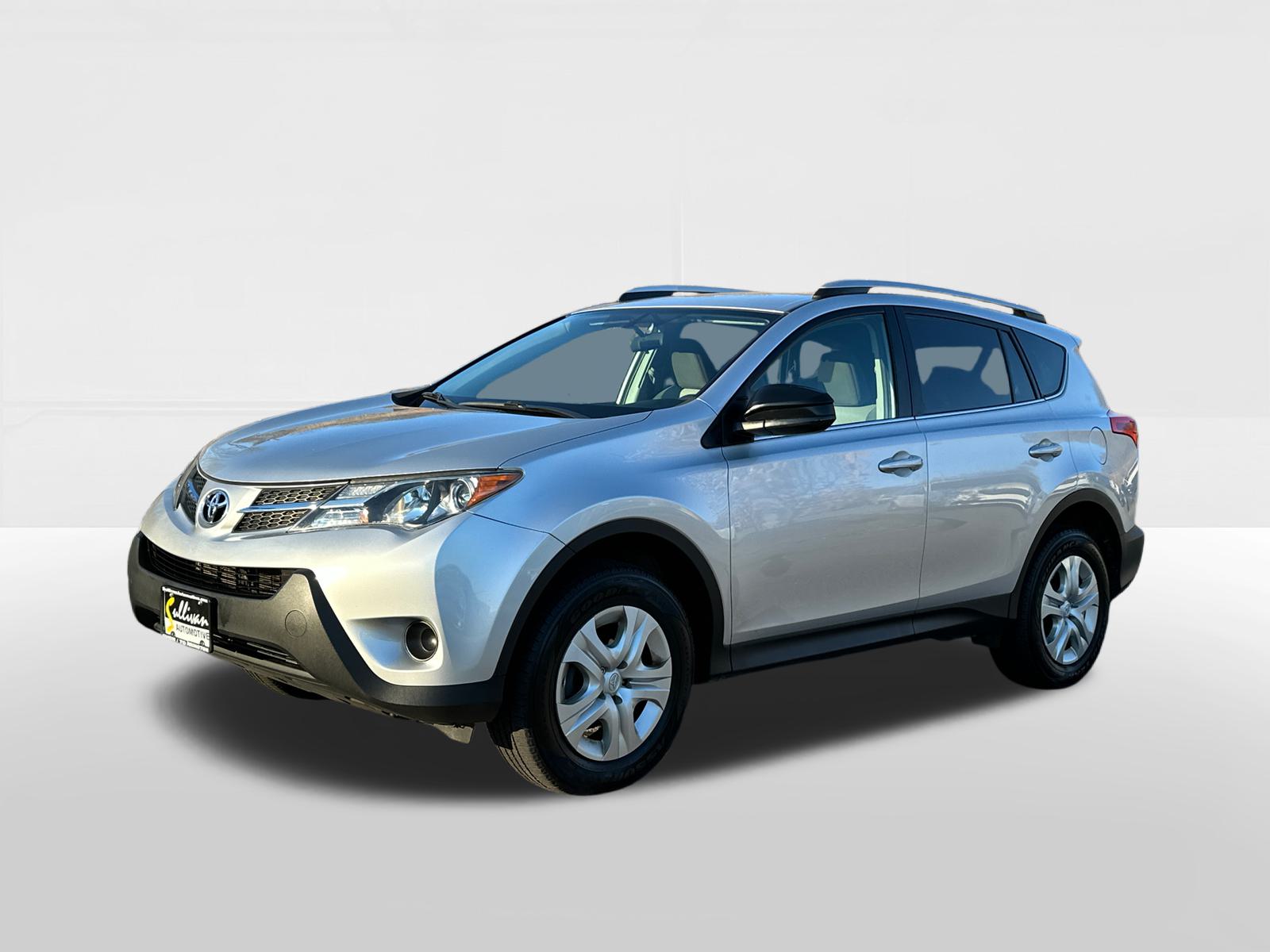 2015 Toyota RAV4 LE 1