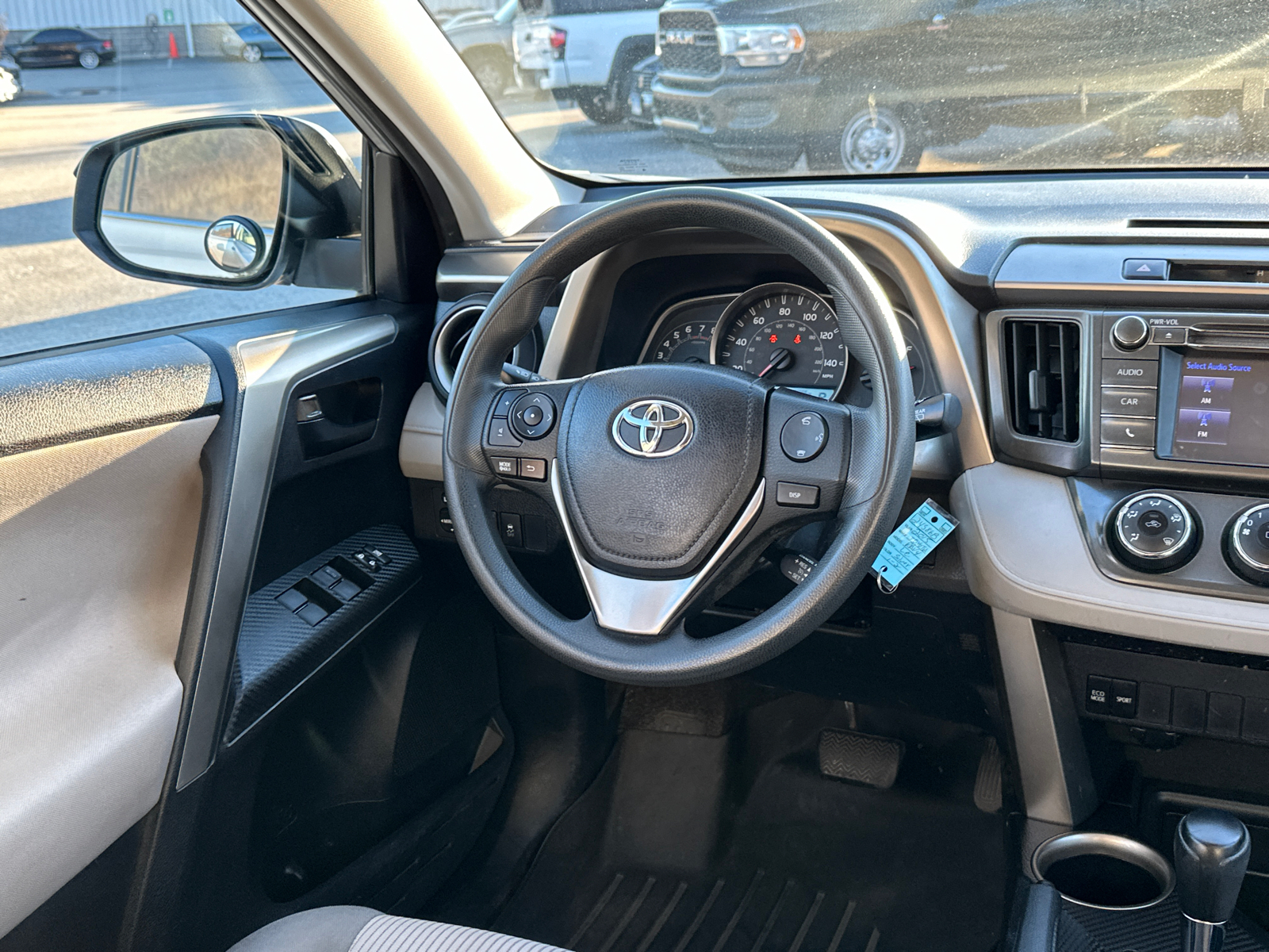 2015 Toyota RAV4 LE 21