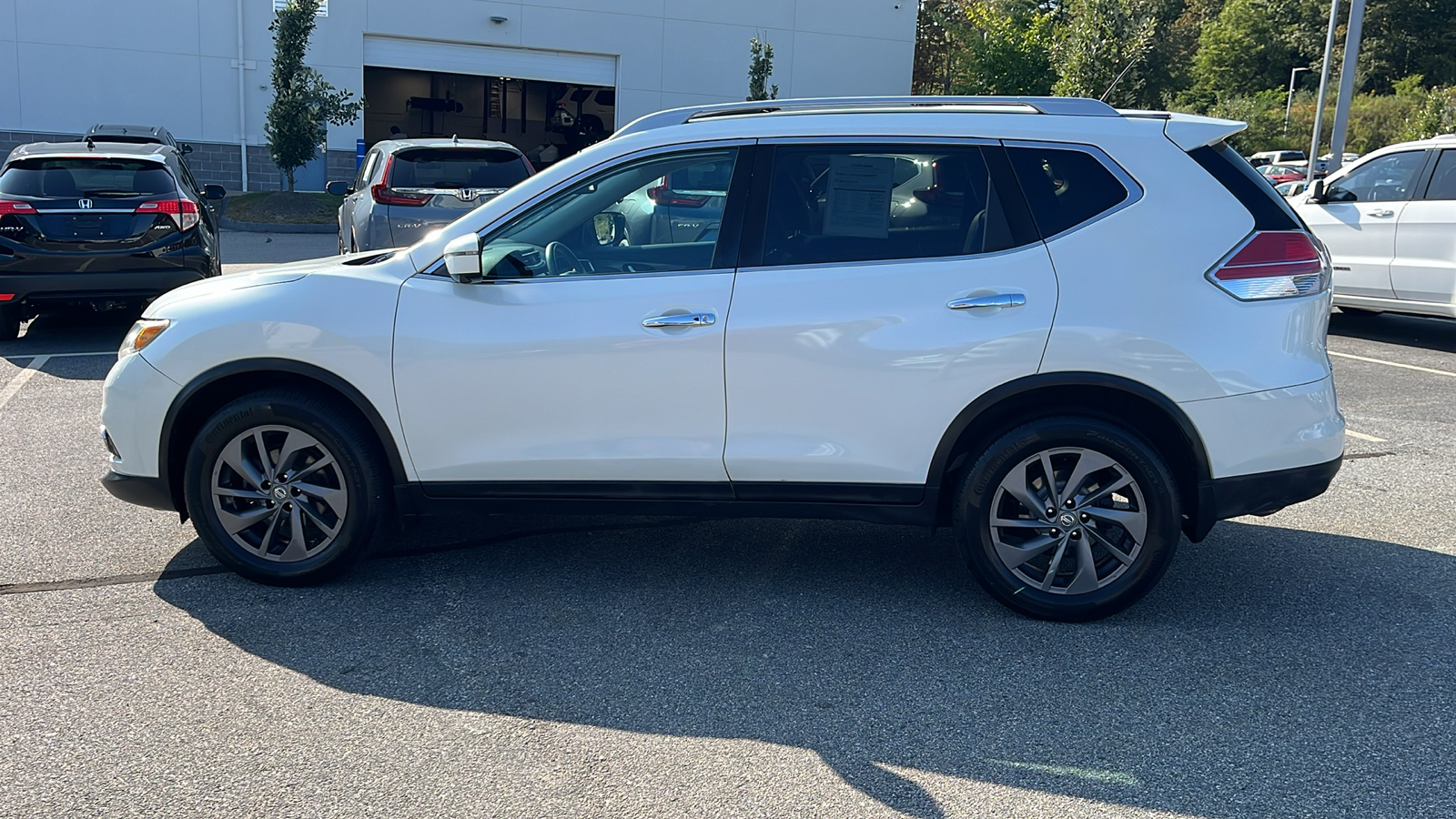 2016 Nissan Rogue SL 8