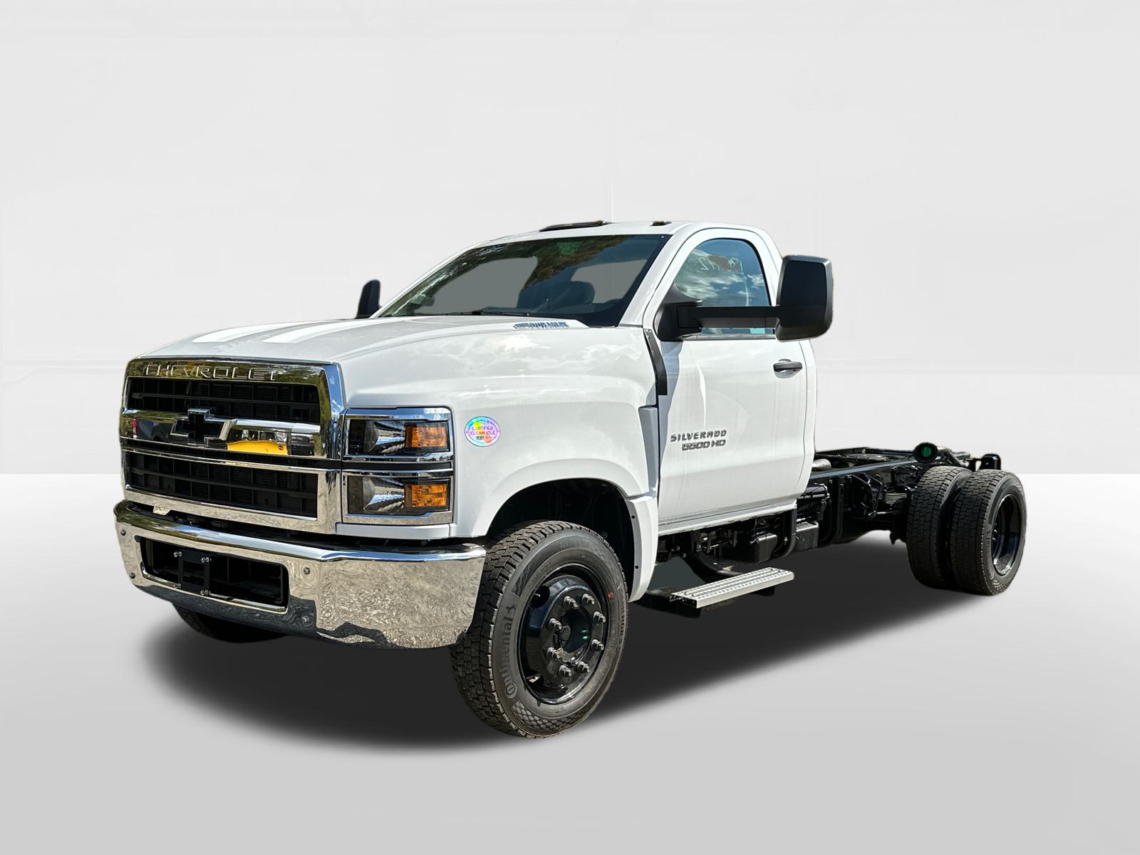 2024 Chevrolet Silverado 5500HD Work Truck 1