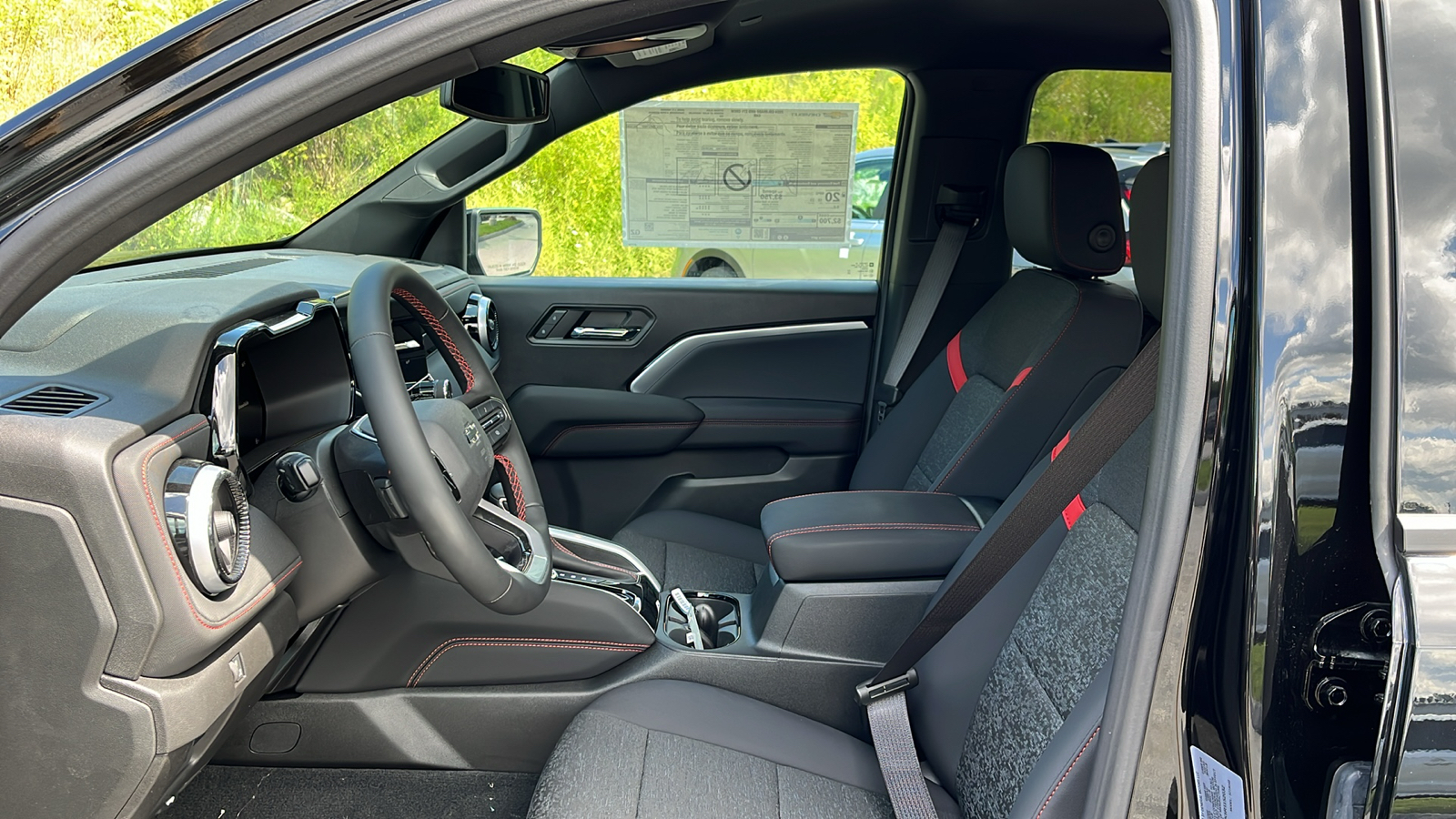 2024 Chevrolet Colorado Z71 12