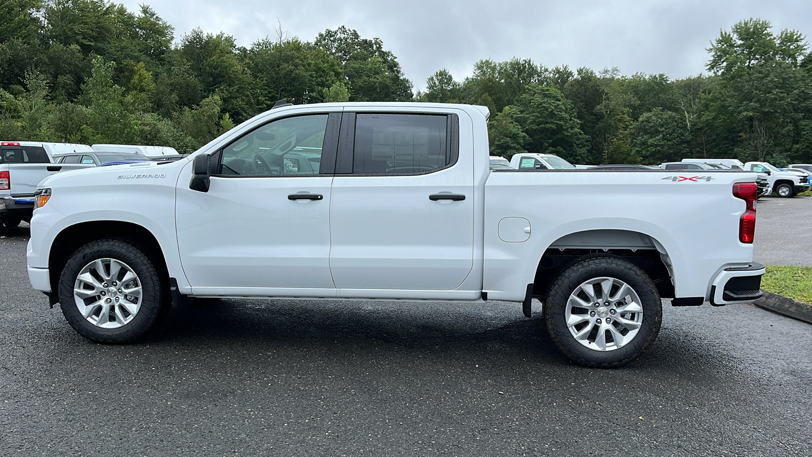 2024 Chevrolet Silverado 1500 Custom 8