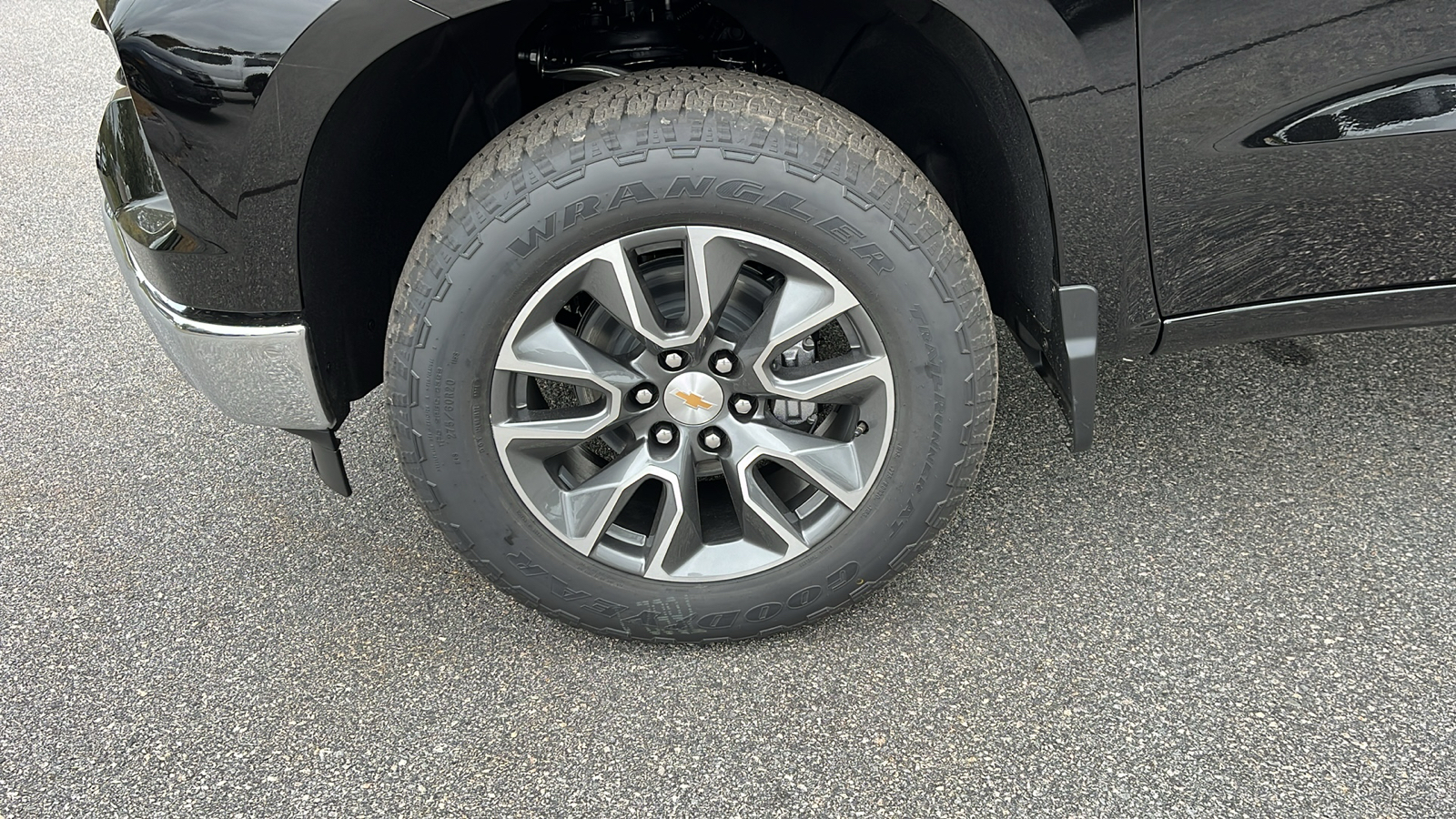 2025 Chevrolet Silverado 1500 LT 10