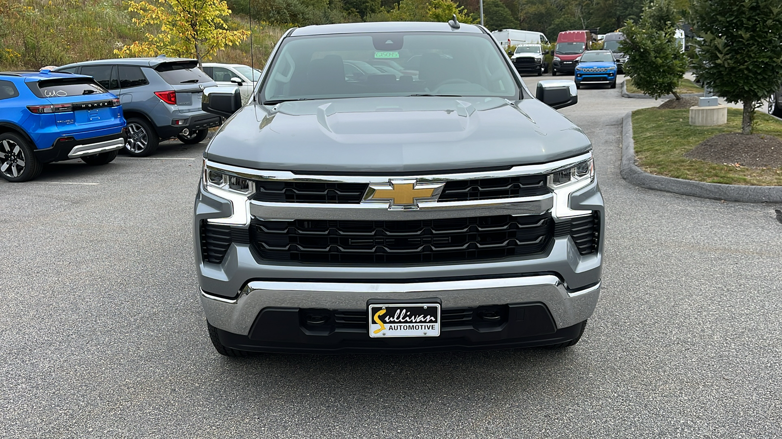 2025 Chevrolet Silverado 1500 LT 8