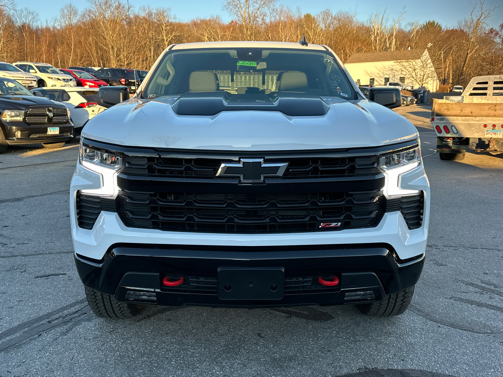 2025 Chevrolet Silverado 1500 LT Trail Boss 6