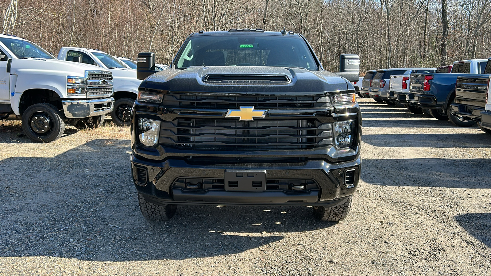 2025 Chevrolet Silverado 2500HD Custom 3