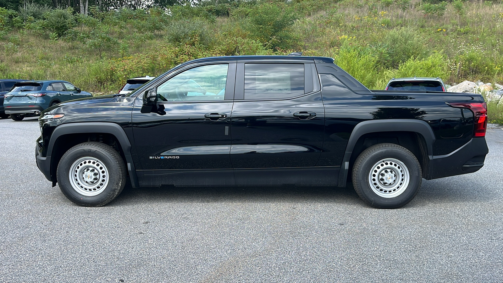 2024 Chevrolet Silverado EV Work Truck 2