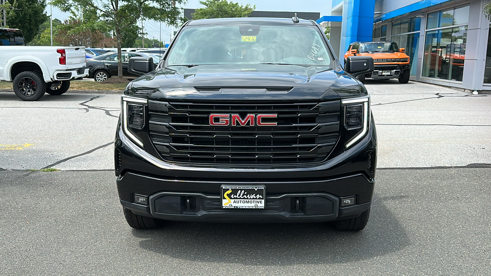 2024 GMC Sierra 1500 Elevation 3