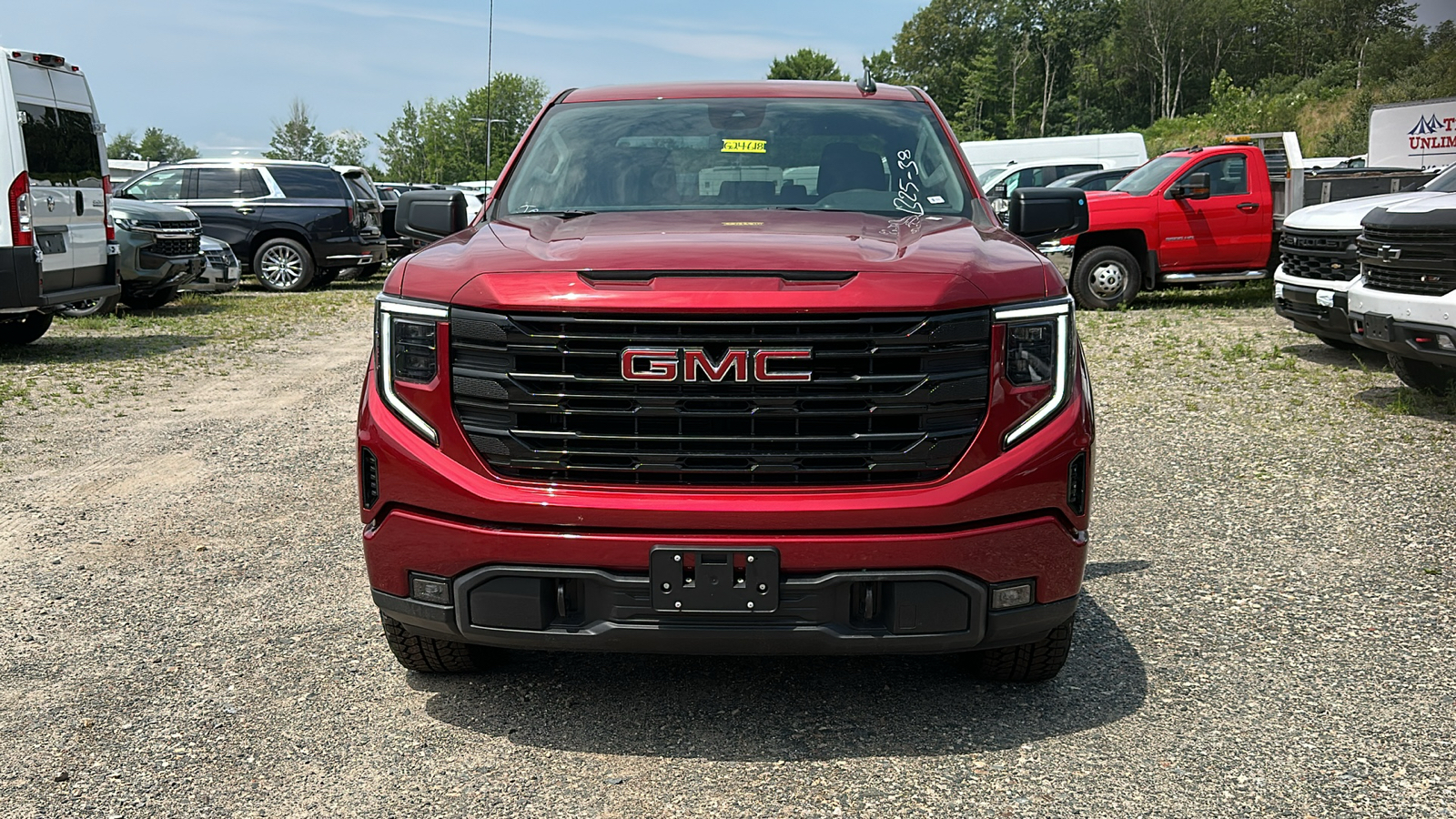 2024 GMC Sierra 1500 Elevation 3