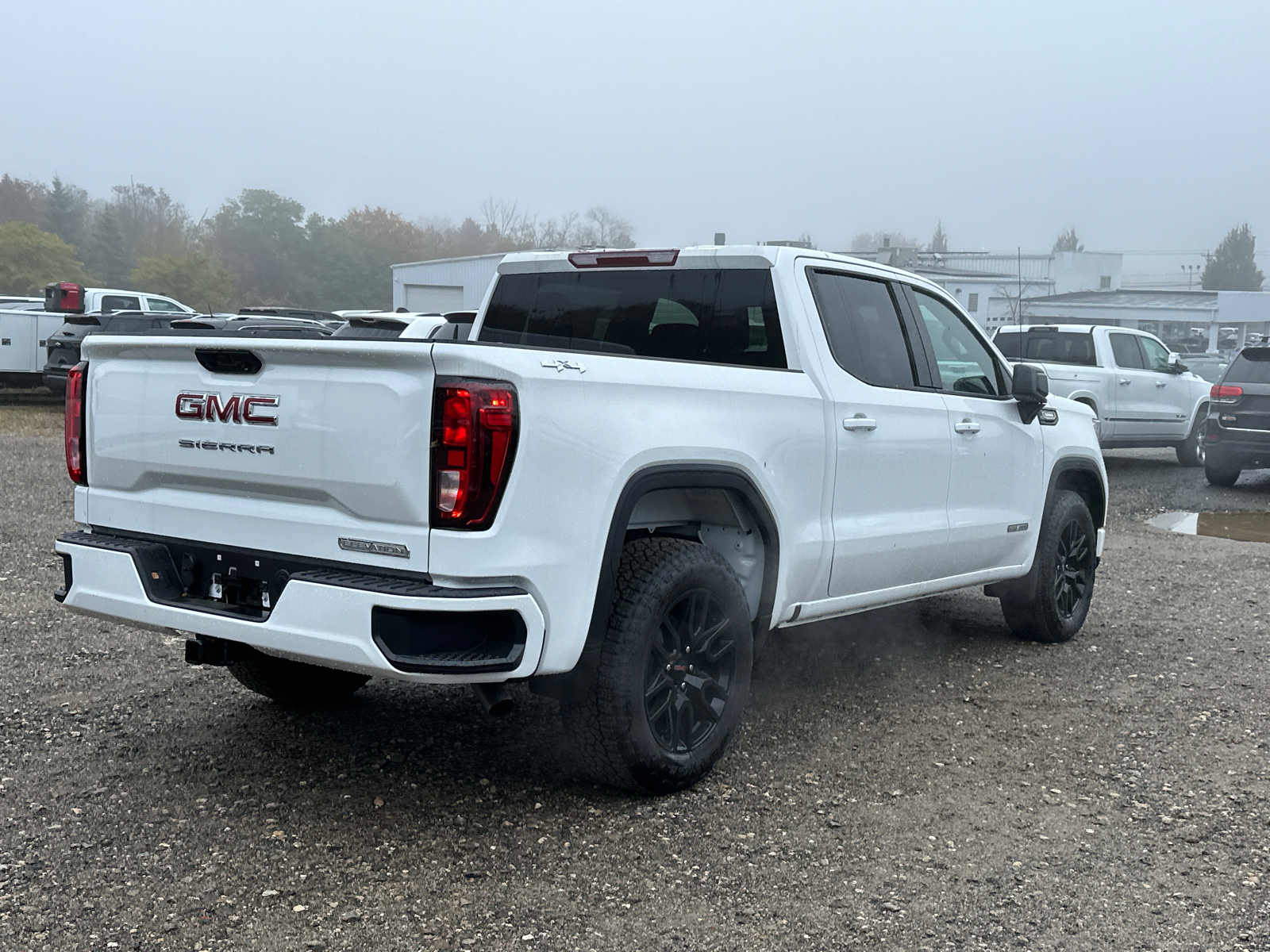 2024 GMC Sierra 1500 Elevation 4