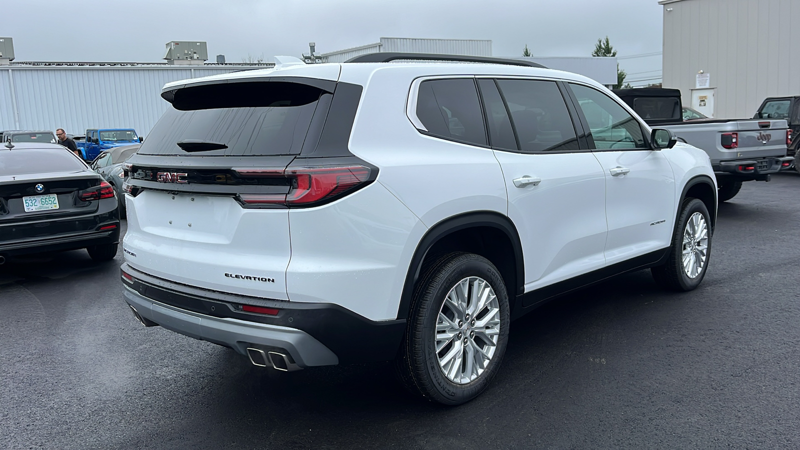 2024 GMC Acadia Elevation 5