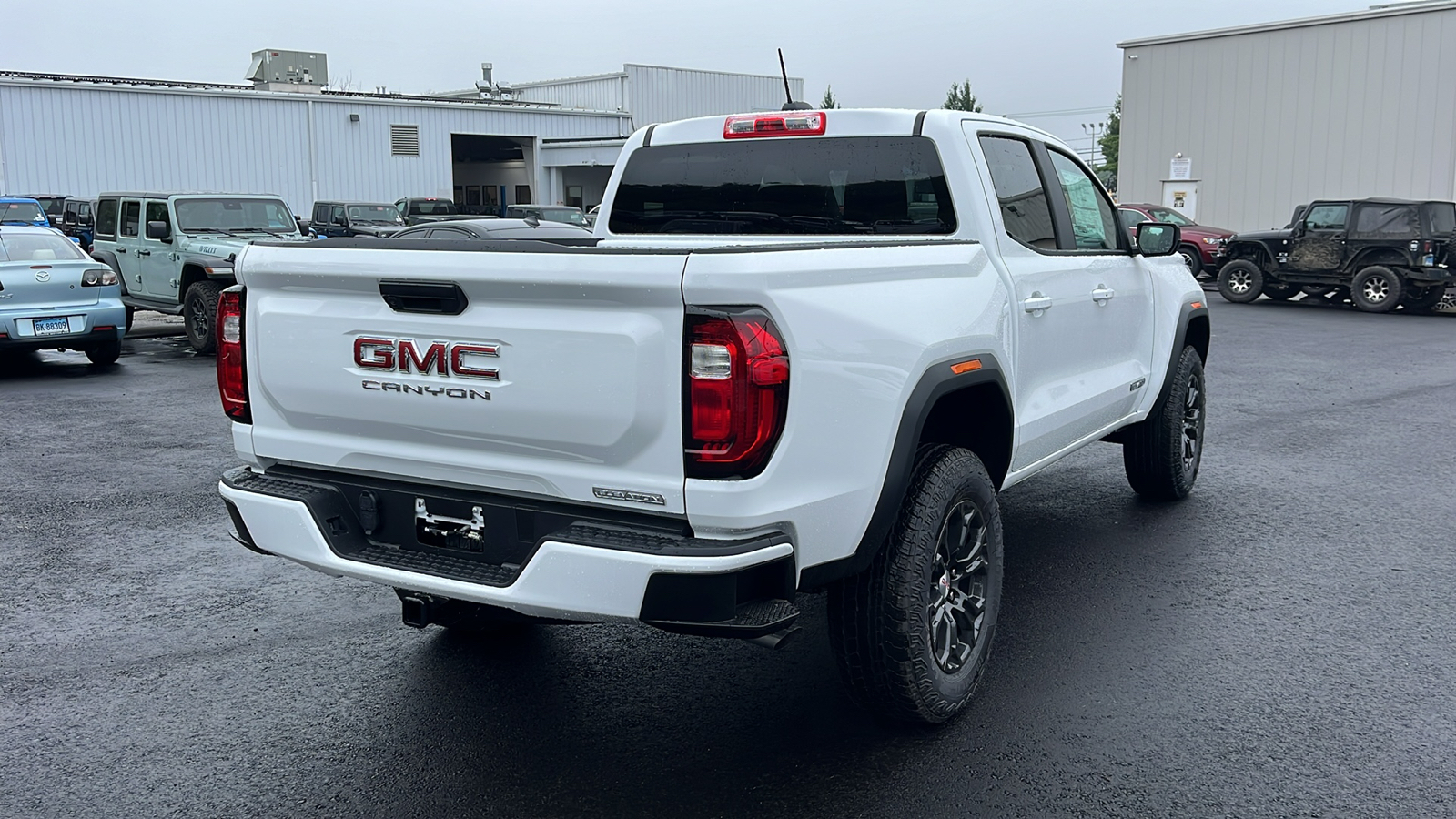 2024 GMC Canyon Elevation 5