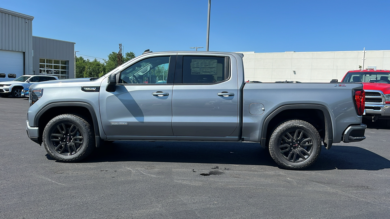 2024 GMC Sierra 1500 Elevation 8