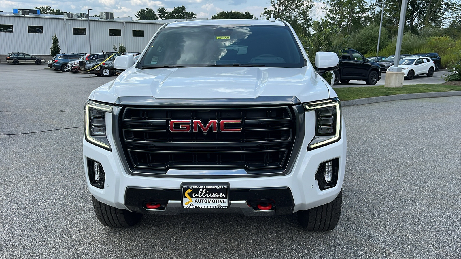 2024 GMC Yukon AT4 2