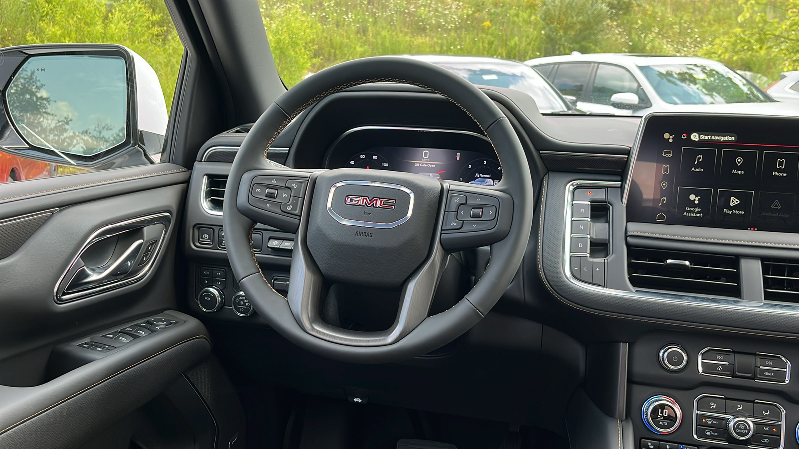 2024 GMC Yukon AT4 27