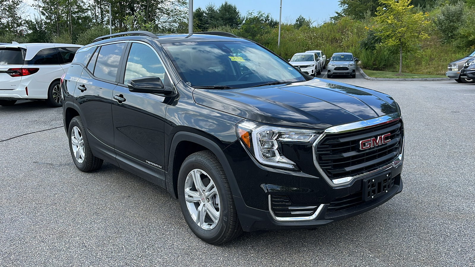 2024 GMC Terrain SLE 3