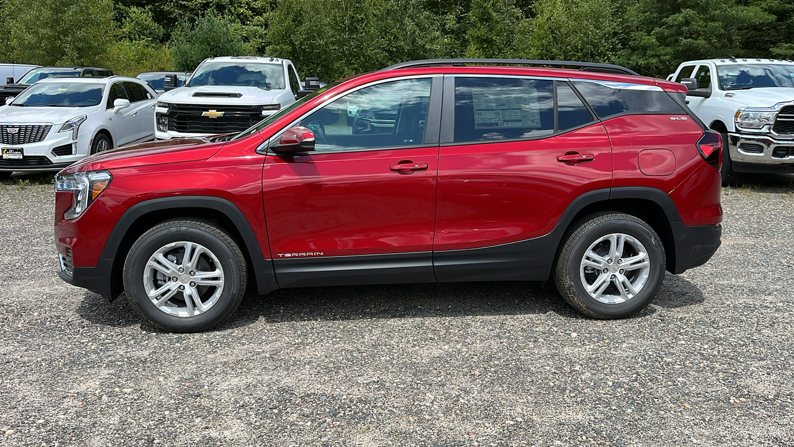 2024 GMC Terrain SLE 2