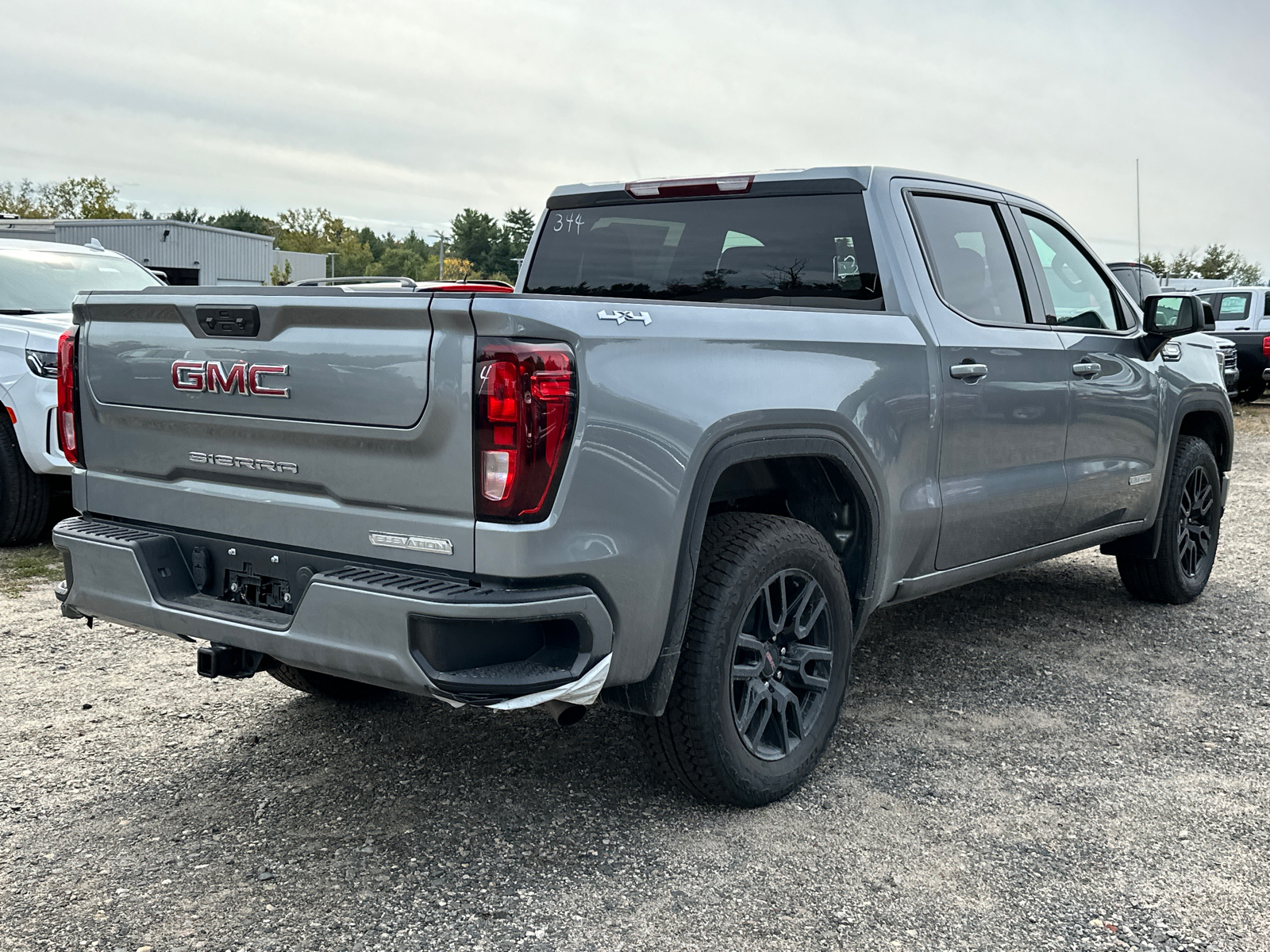 2024 GMC Sierra 1500 Elevation 4