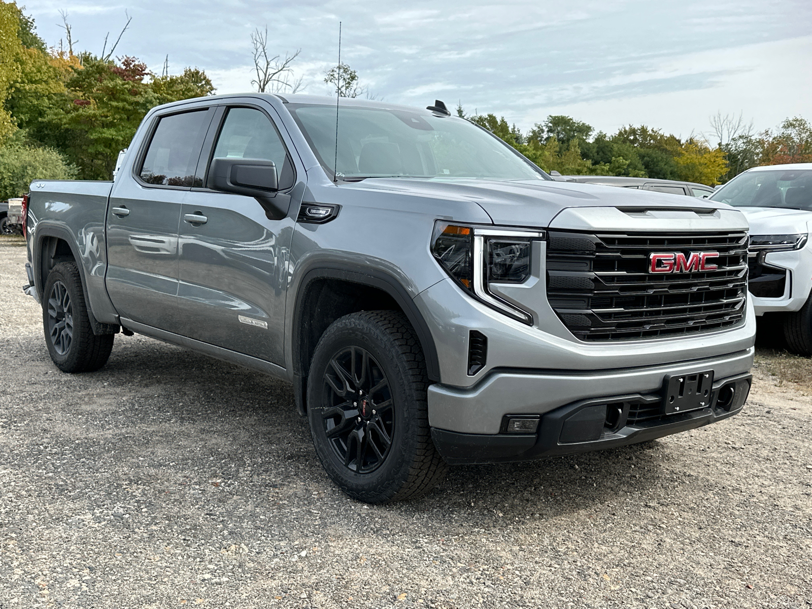 2024 GMC Sierra 1500 Elevation 5