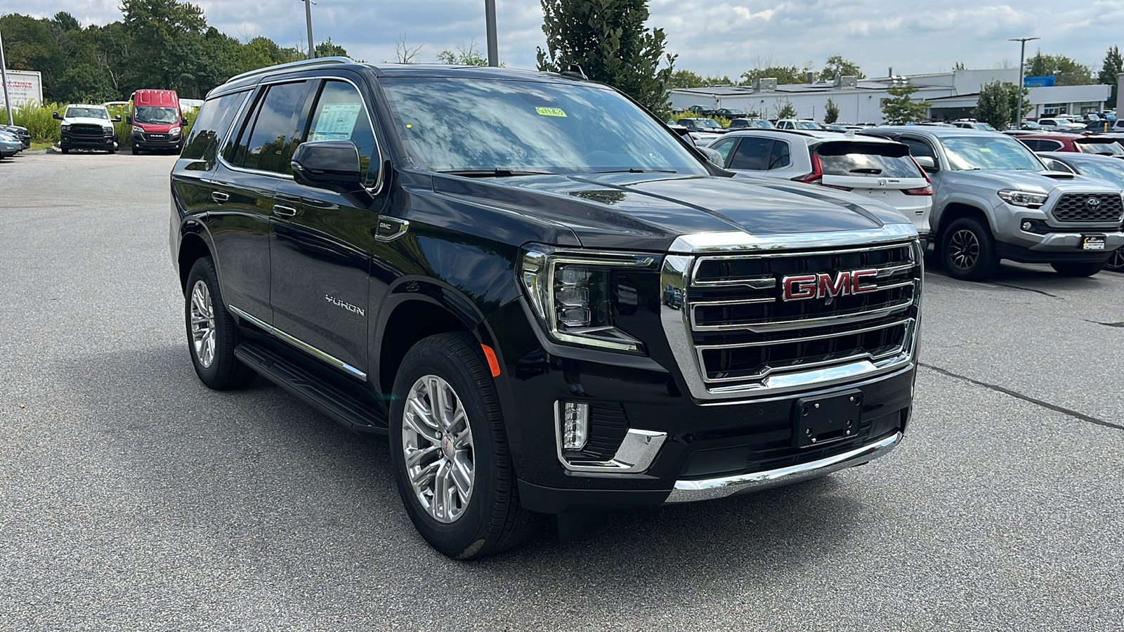 2024 GMC Yukon SLT 7