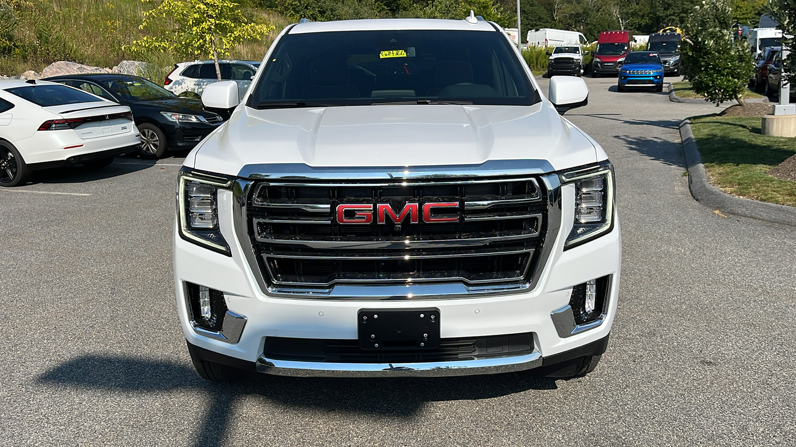 2024 GMC Yukon SLT 8