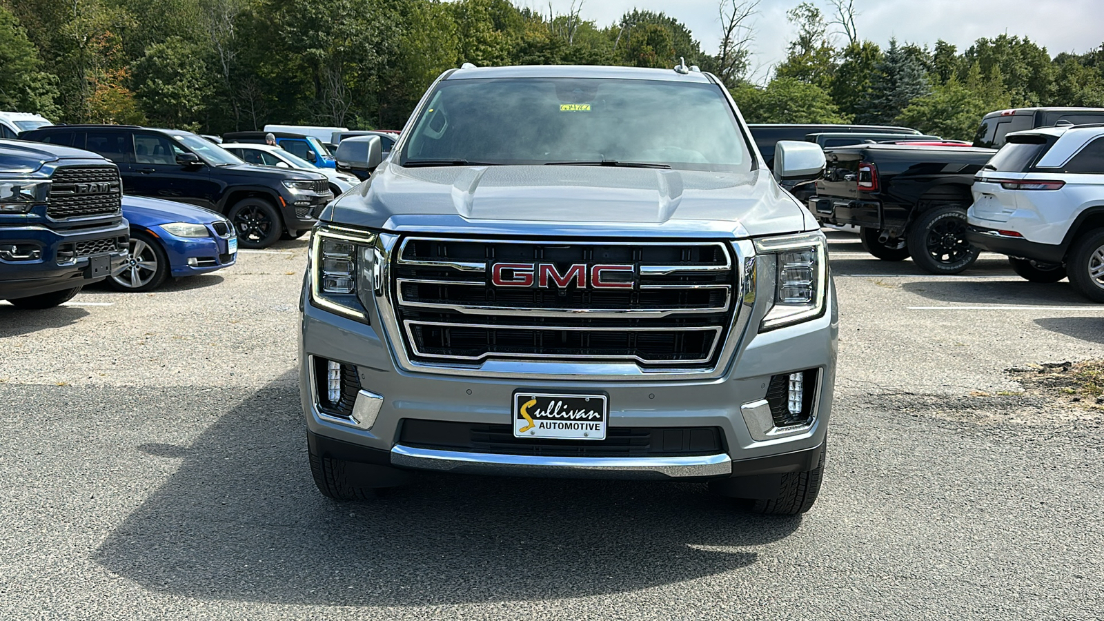 2024 GMC Yukon SLT 3