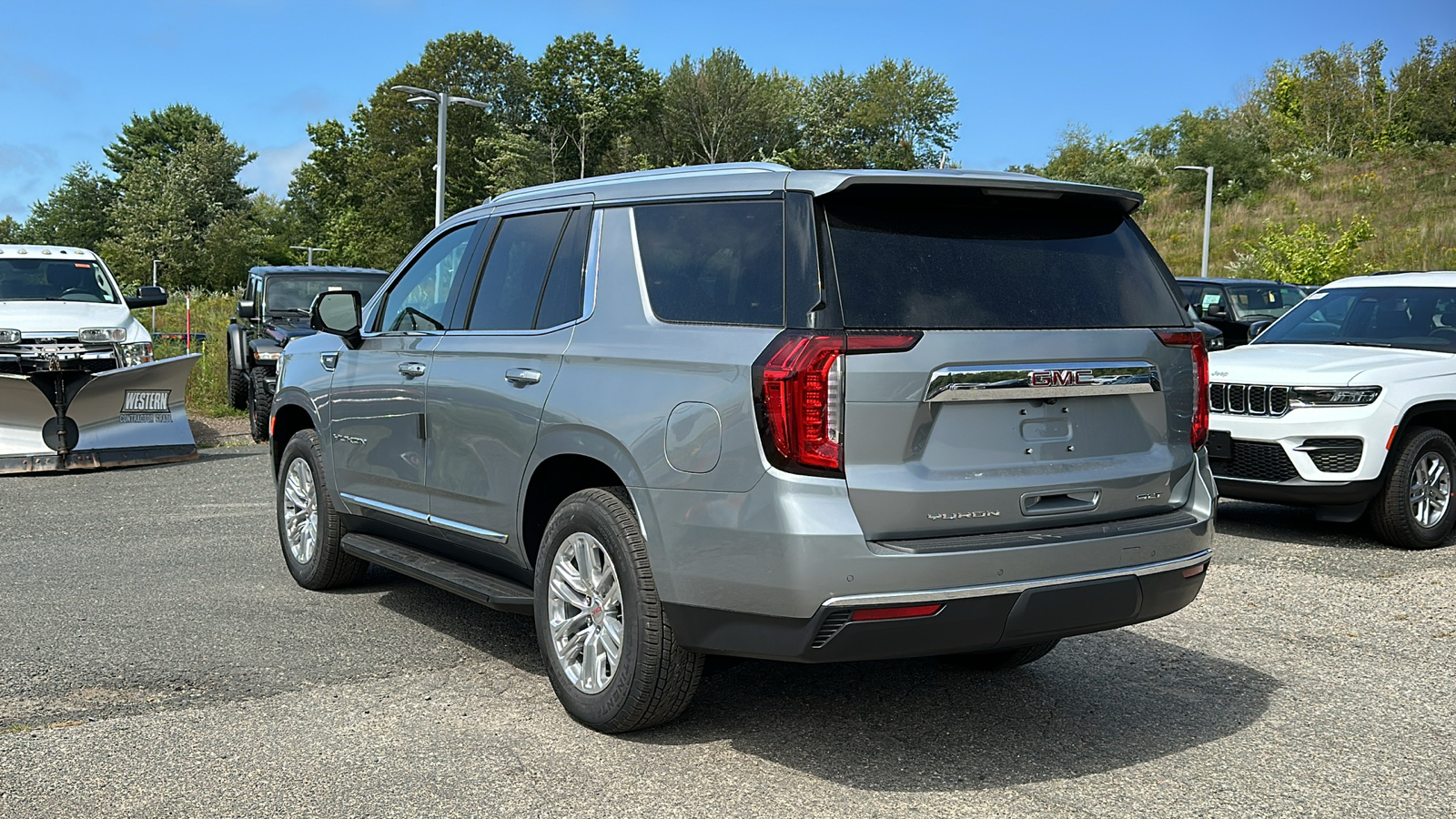 2024 GMC Yukon SLT 4