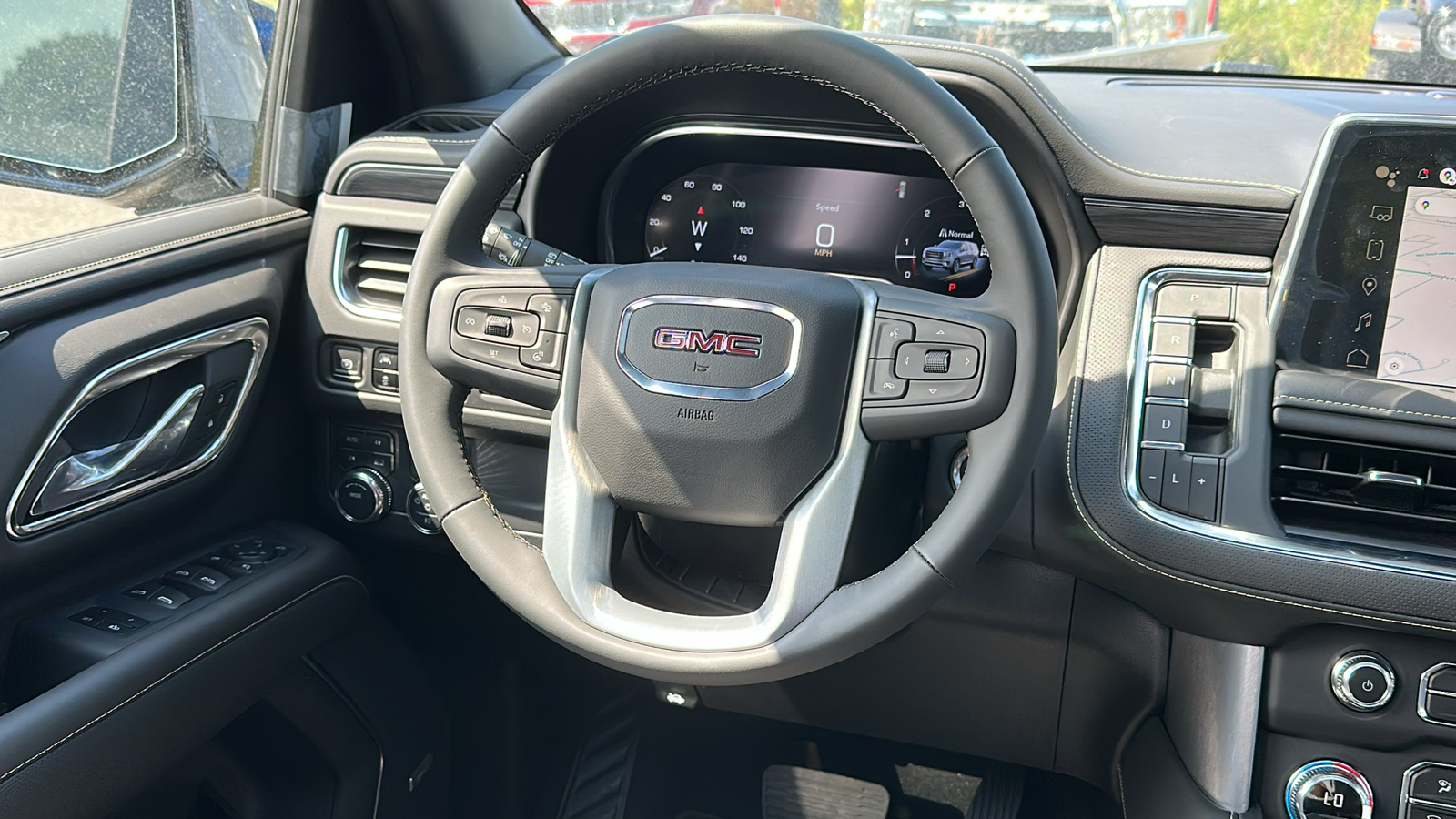 2024 GMC Yukon SLT 25