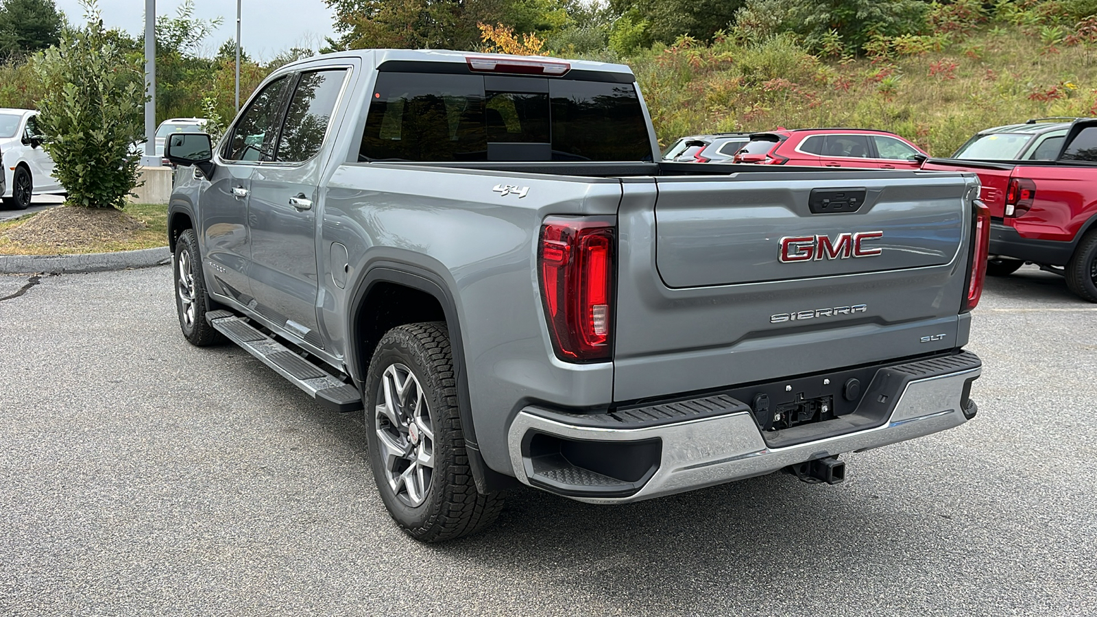 2024 GMC Sierra 1500 SLT 3