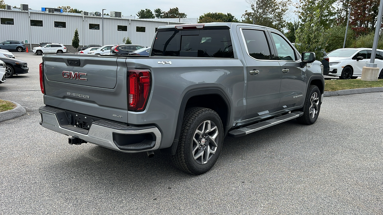 2024 GMC Sierra 1500 SLT 5