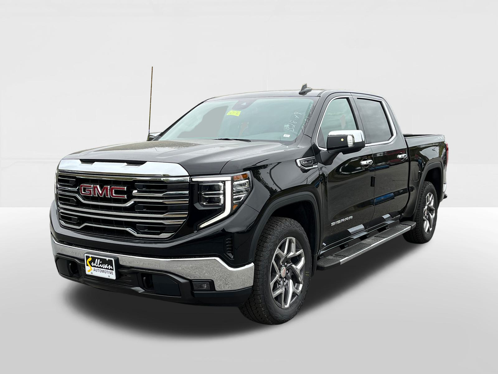 2024 GMC Sierra 1500 SLT 1