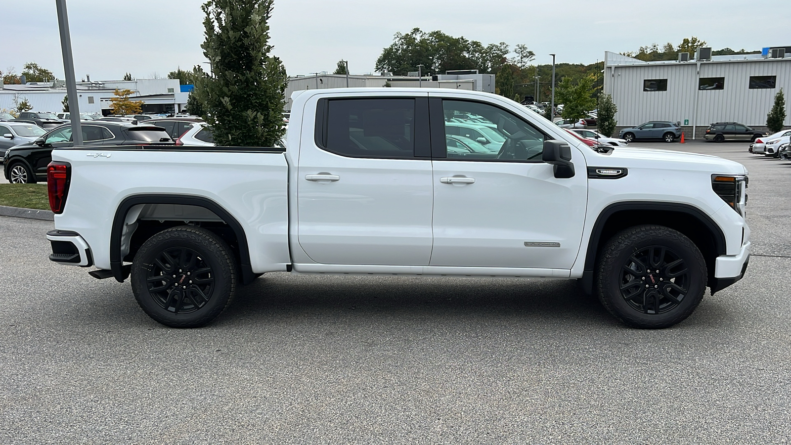 2024 GMC Sierra 1500 Elevation 6