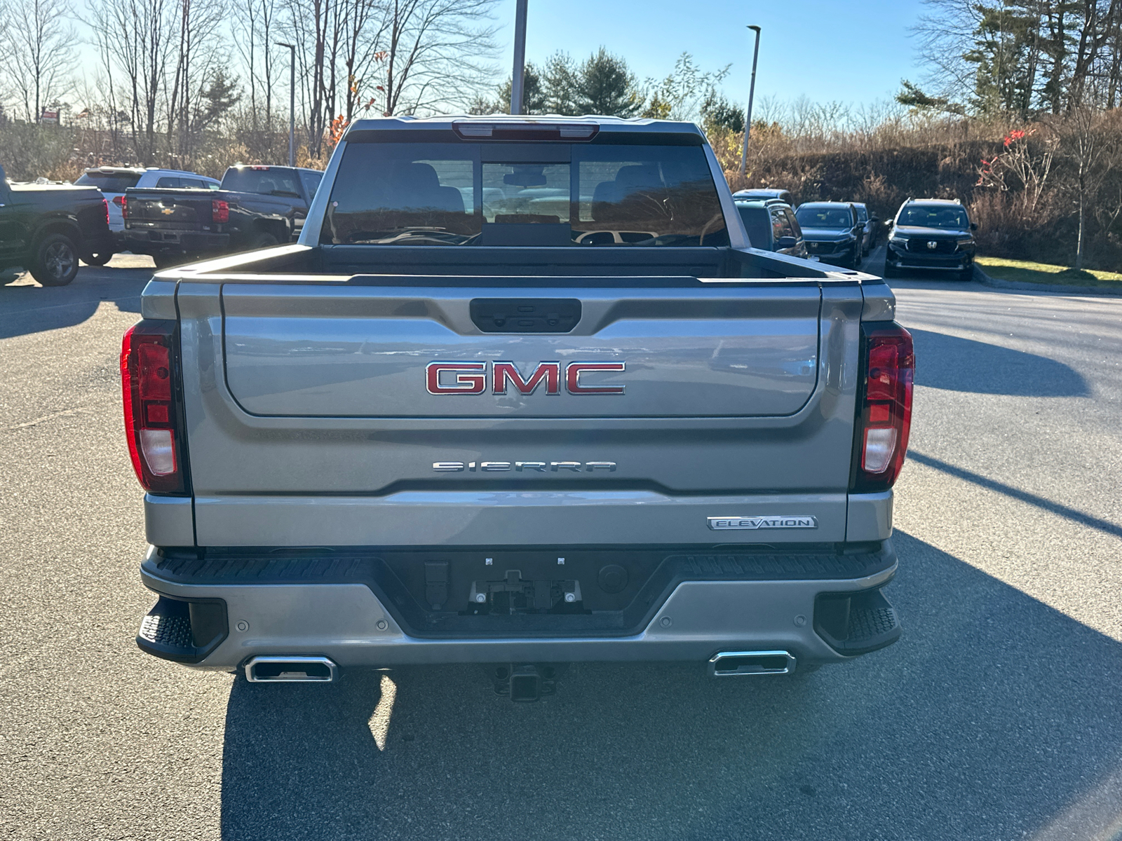 2024 GMC Sierra 1500 Elevation 3