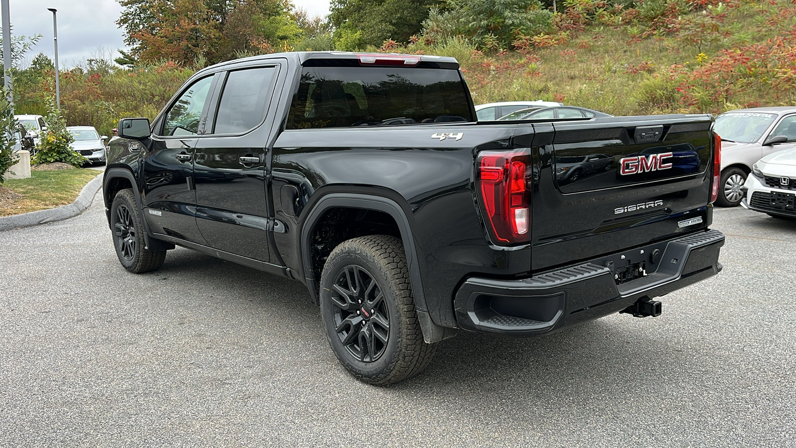 2024 GMC Sierra 1500 Elevation 3