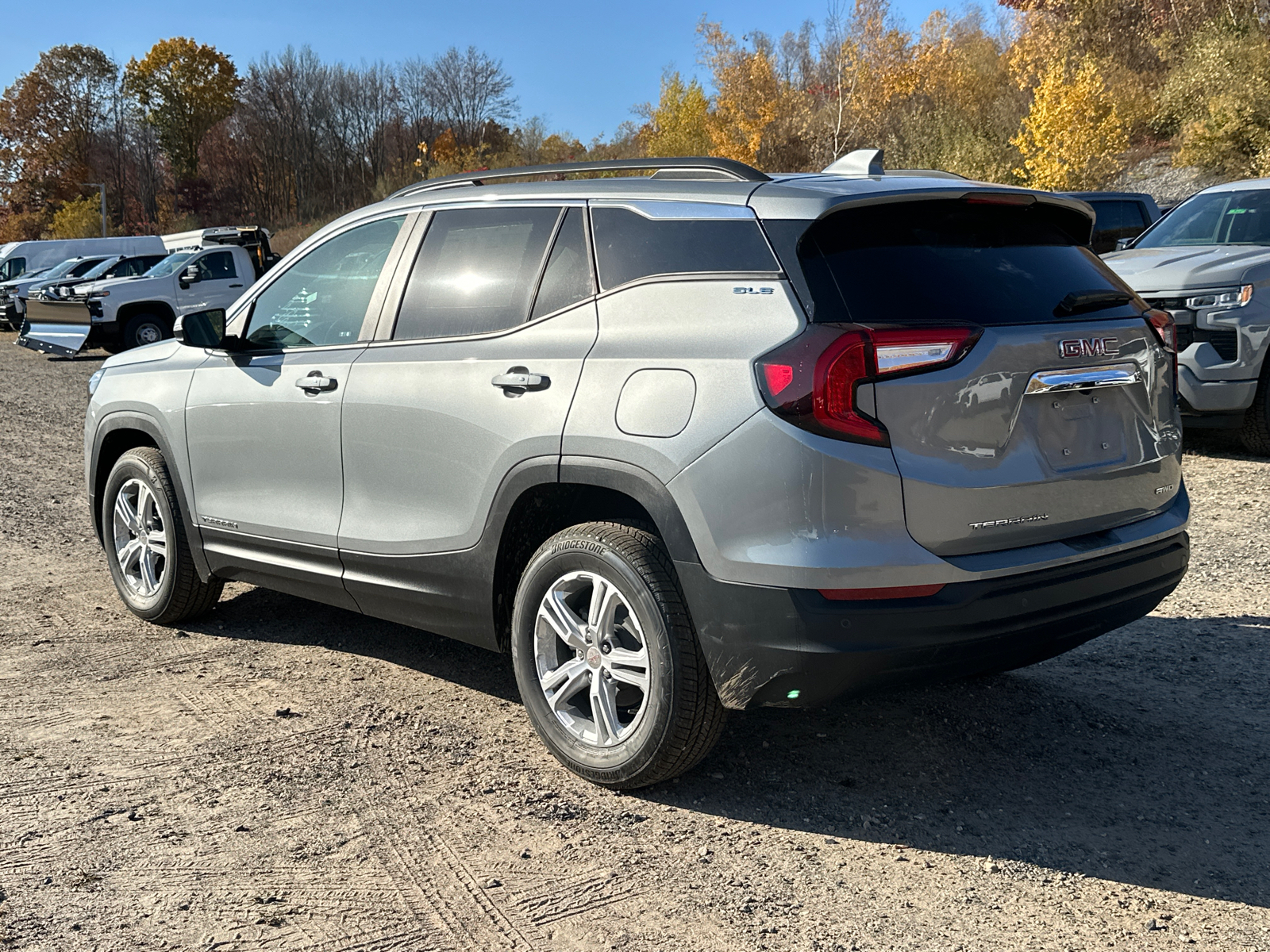 2024 GMC Terrain SLE 2