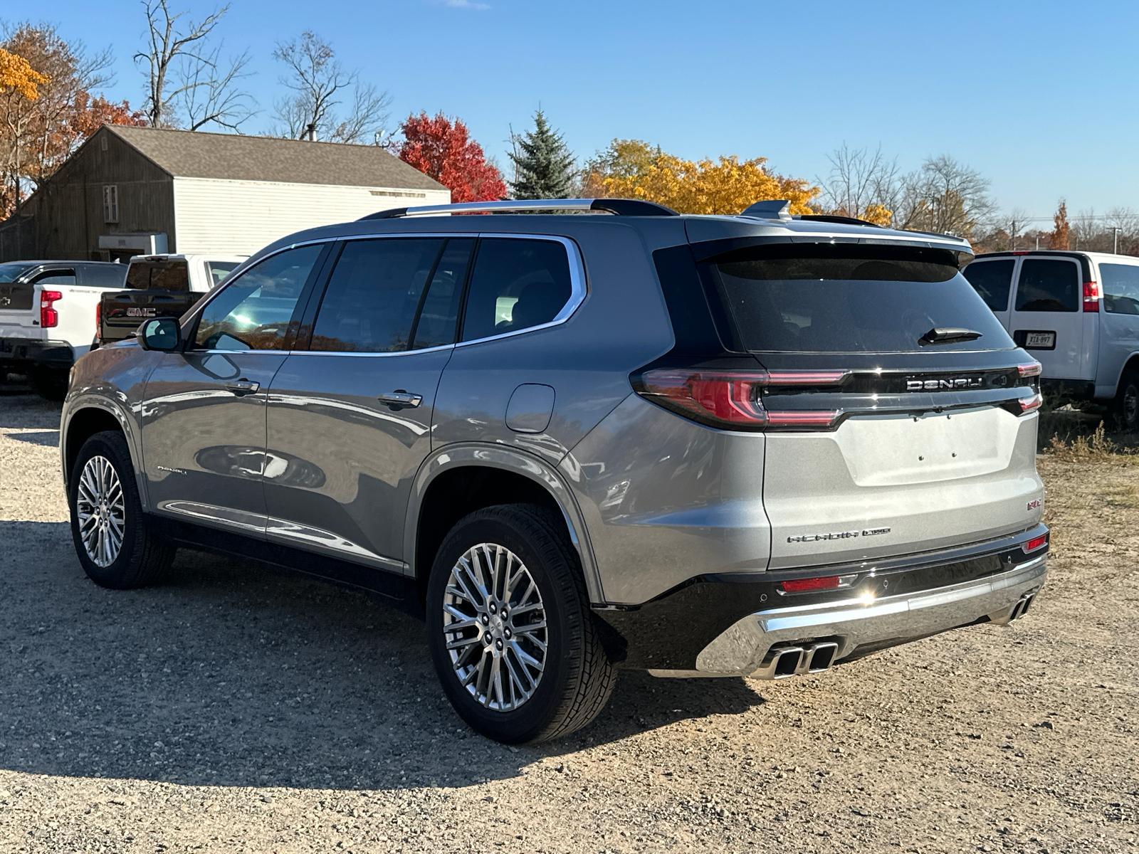 2024 GMC Acadia Denali 2