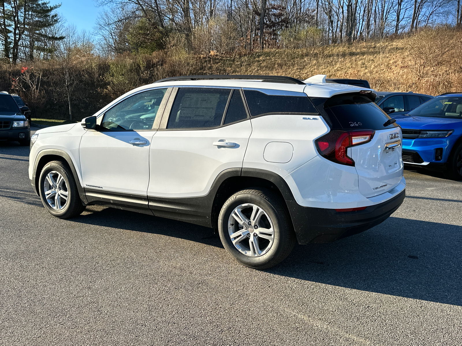 2024 GMC Terrain SLE 2