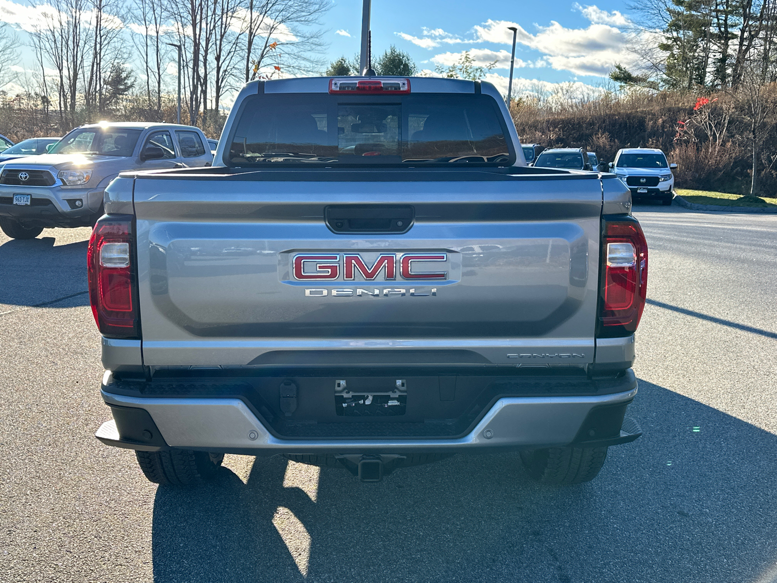 2024 GMC Canyon Denali 3