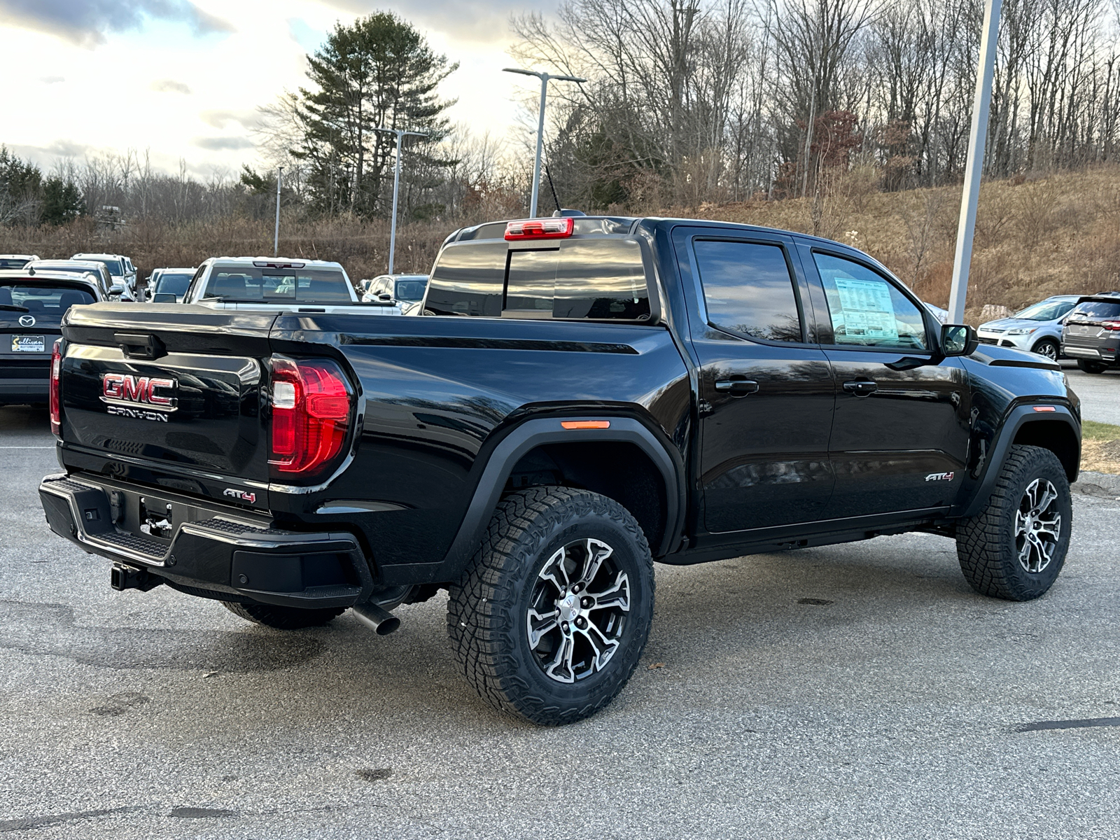 2024 GMC Canyon AT4 4