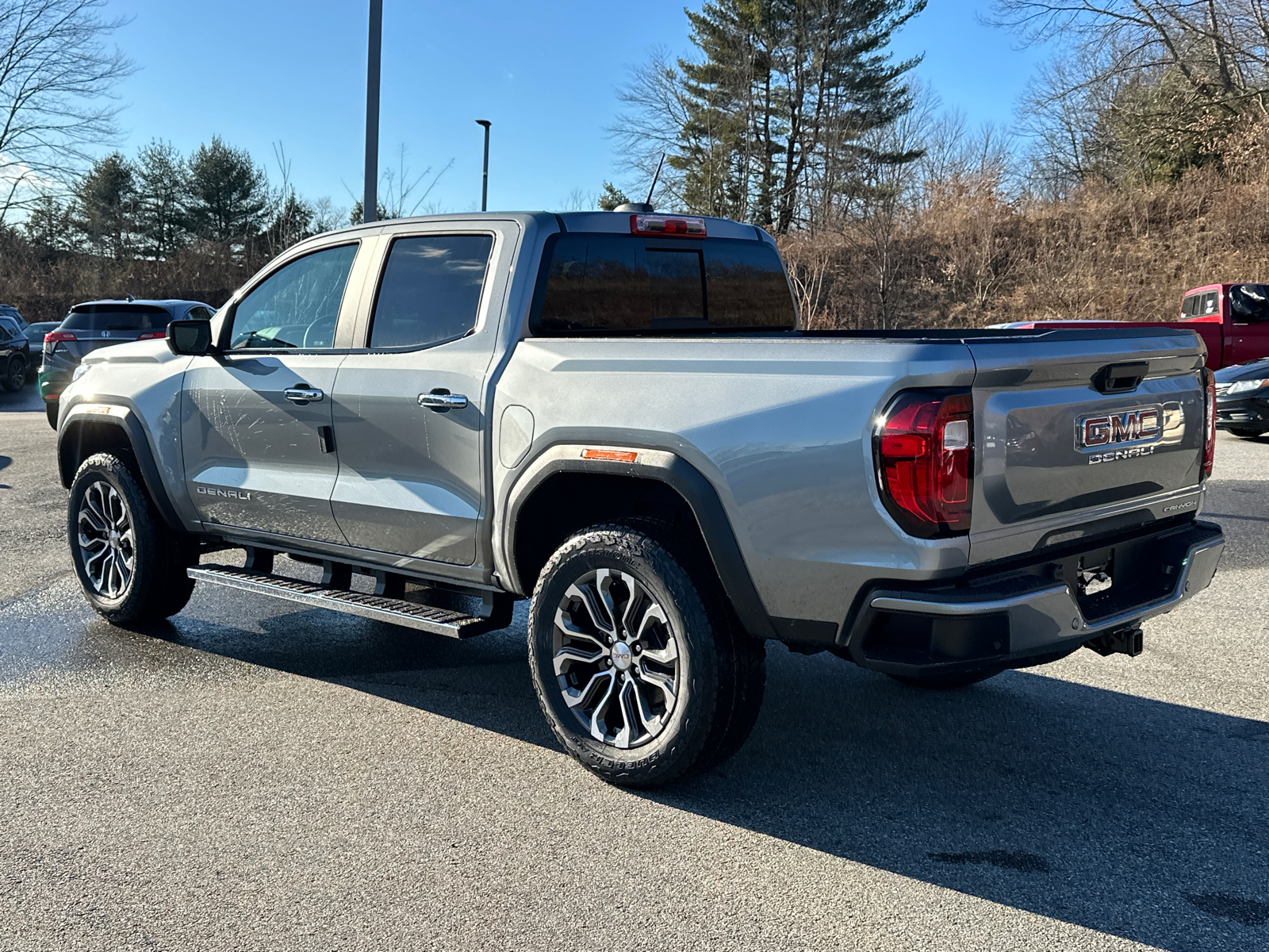 2024 GMC Canyon Denali 2