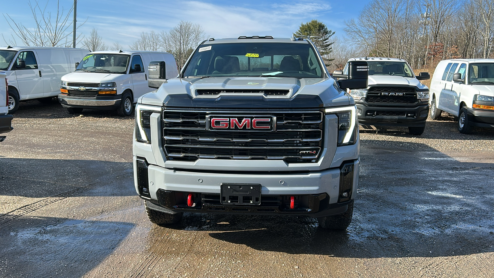 2025 GMC Sierra 2500HD AT4 3