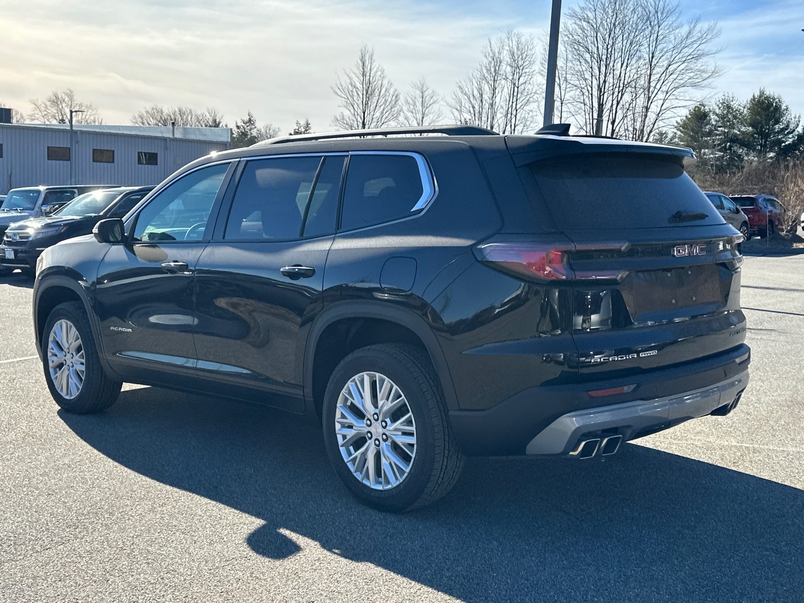 2025 GMC Acadia Elevation 2