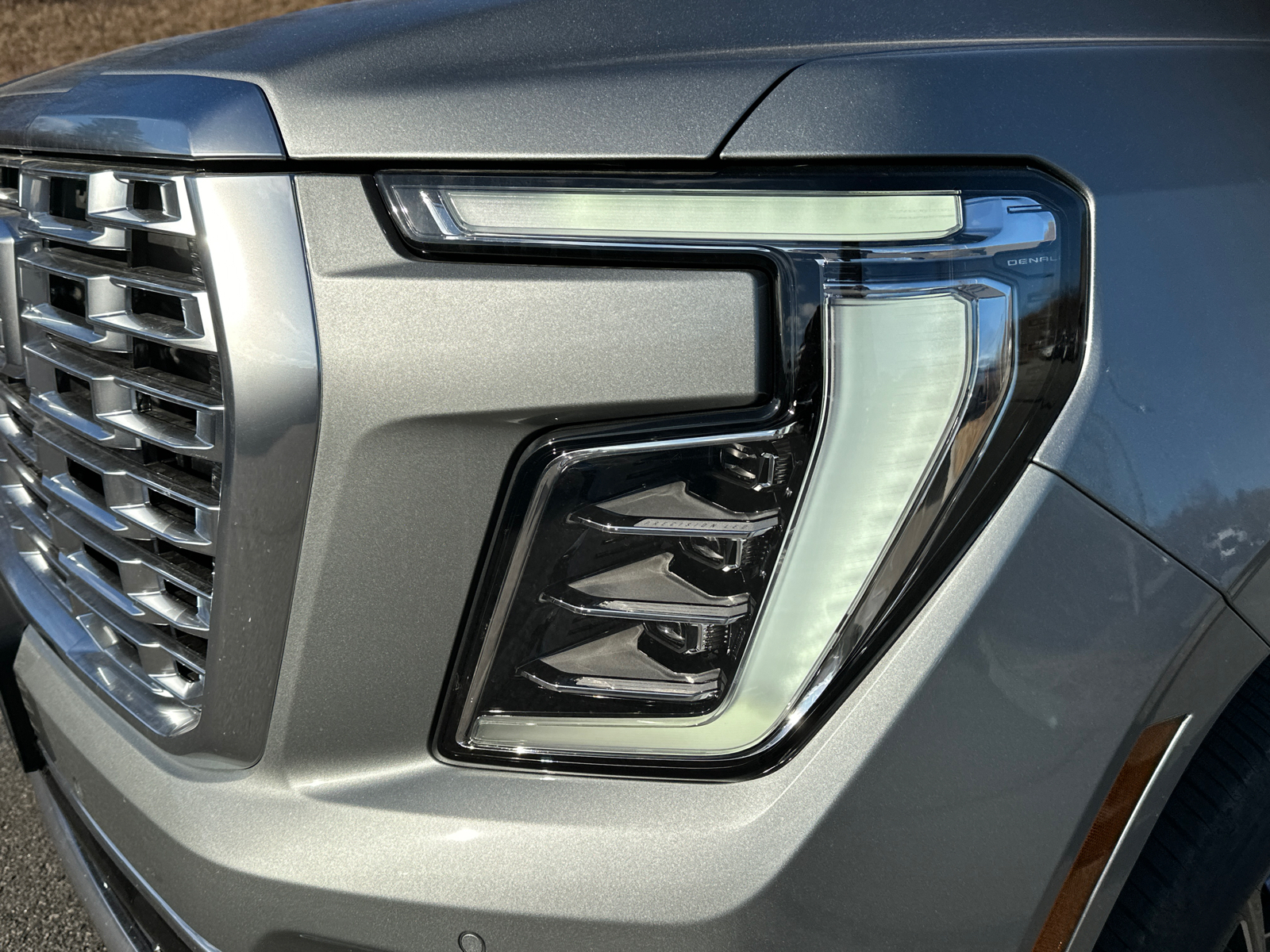 2025 GMC Yukon Denali 7