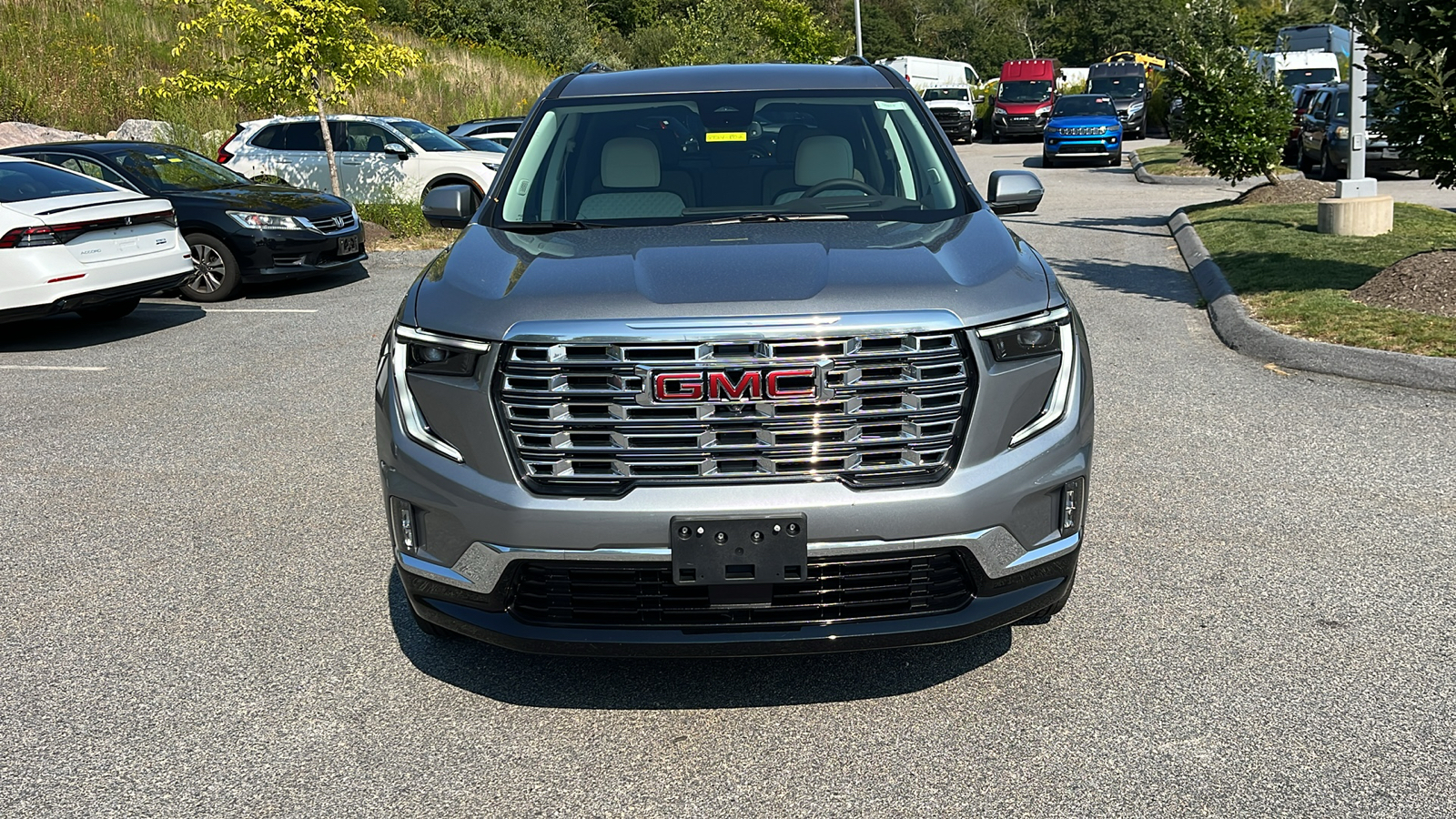 2024 GMC Acadia Denali 2