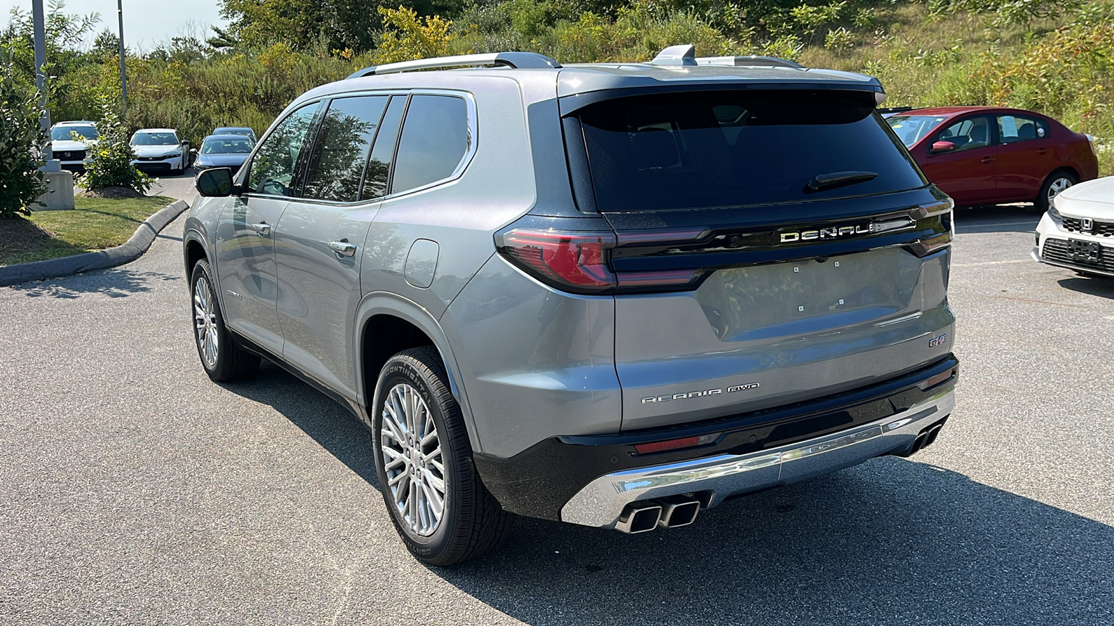 2024 GMC Acadia Denali 7