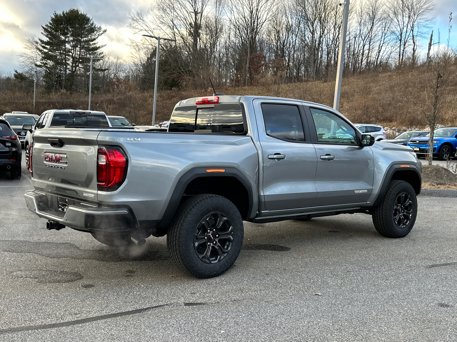 2024 GMC Canyon Elevation 4